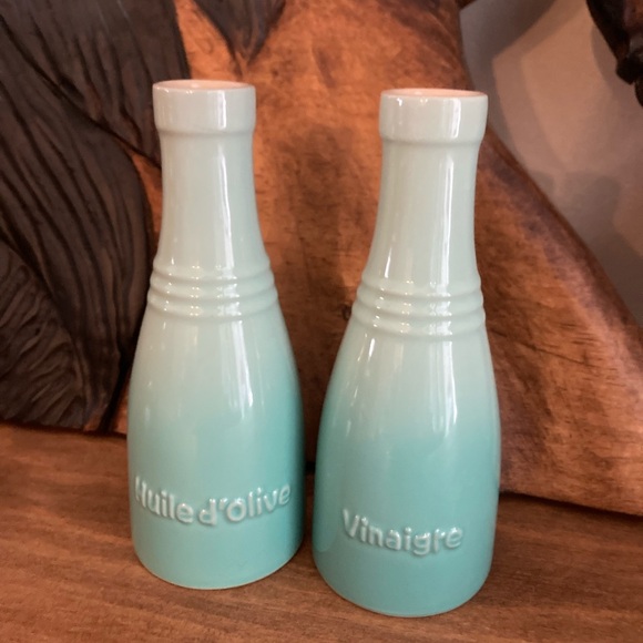 Set of Le Creuset Olive Oil & Vinegar Bottles - Picture 1 of 4